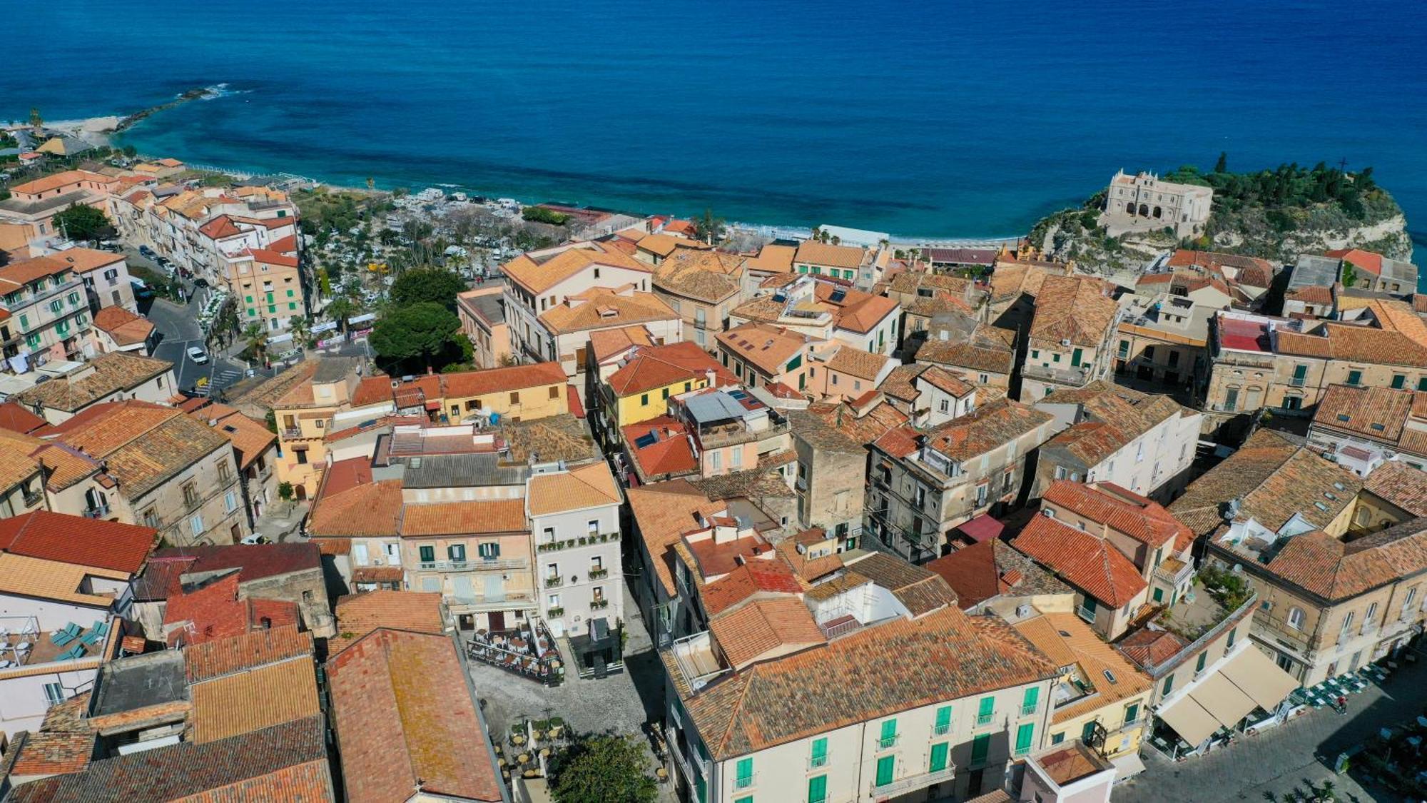 La Divina - Free Parking - Bed & Breakfast Tropea Exterior photo
