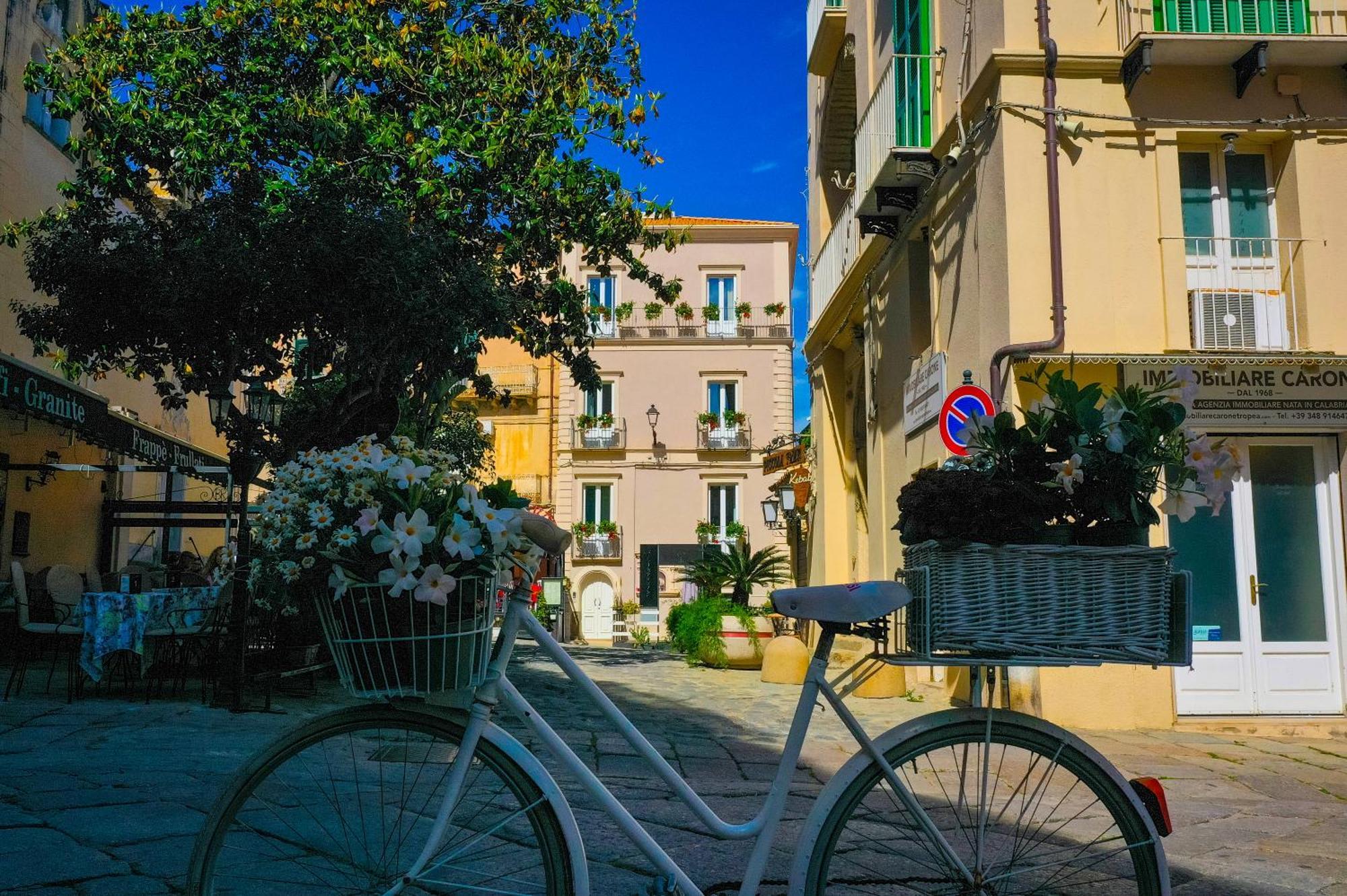 La Divina - Free Parking - Bed & Breakfast Tropea Exterior photo